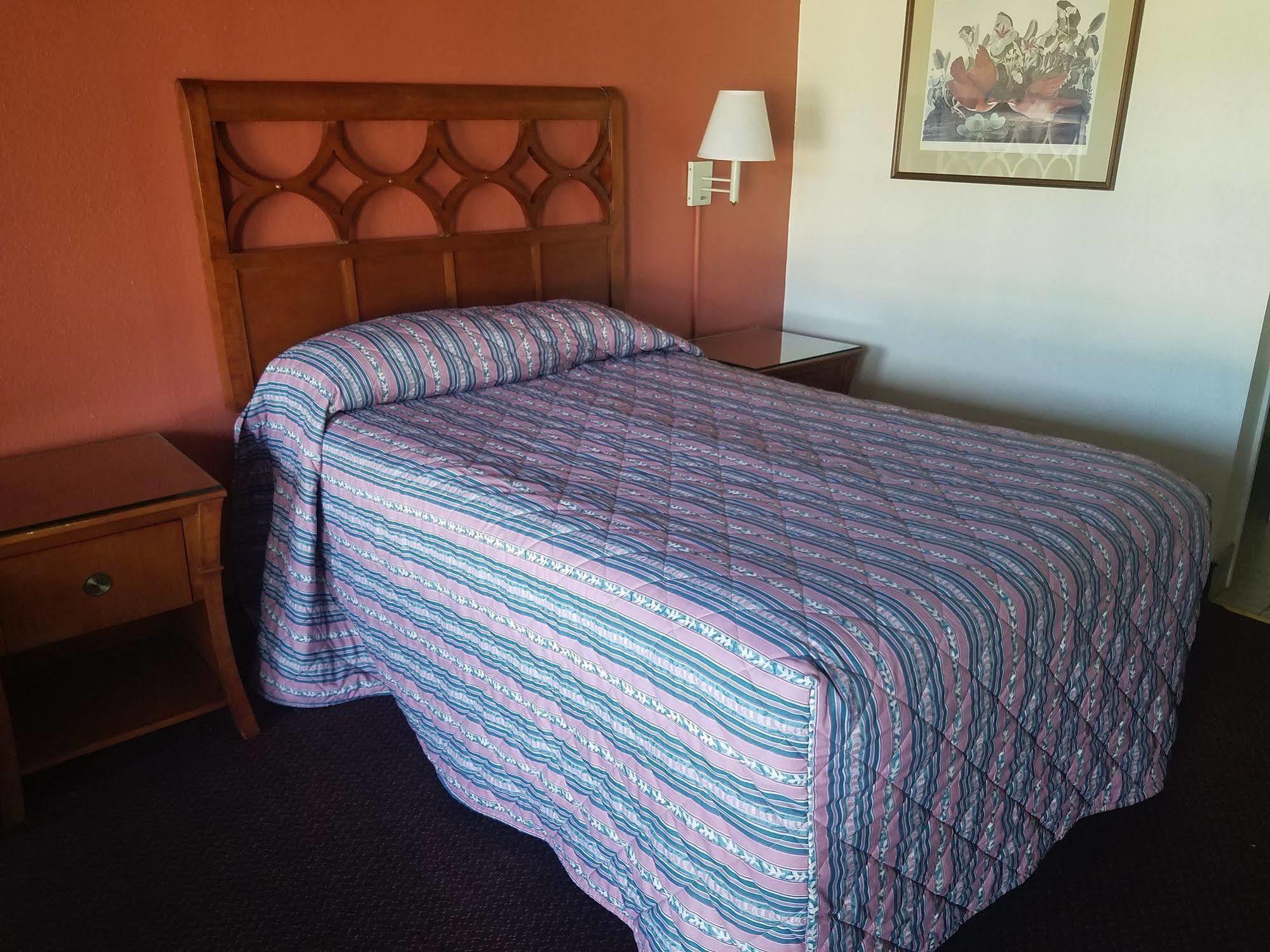 Cayce Masters Inn I-26 מראה חיצוני תמונה